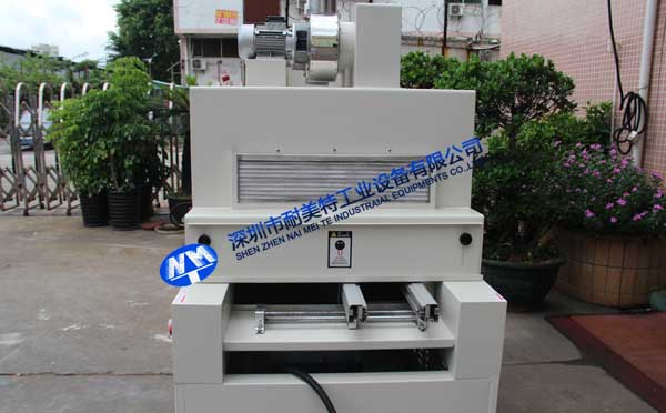 無(wú)極冷光源UV機(jī) 無(wú)極冷光源UV機(jī)